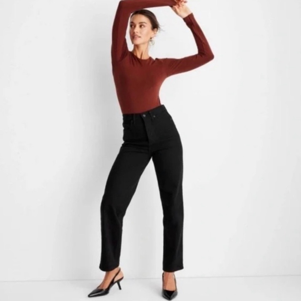 Universal Thread Black Women's Straight Leg Jeans